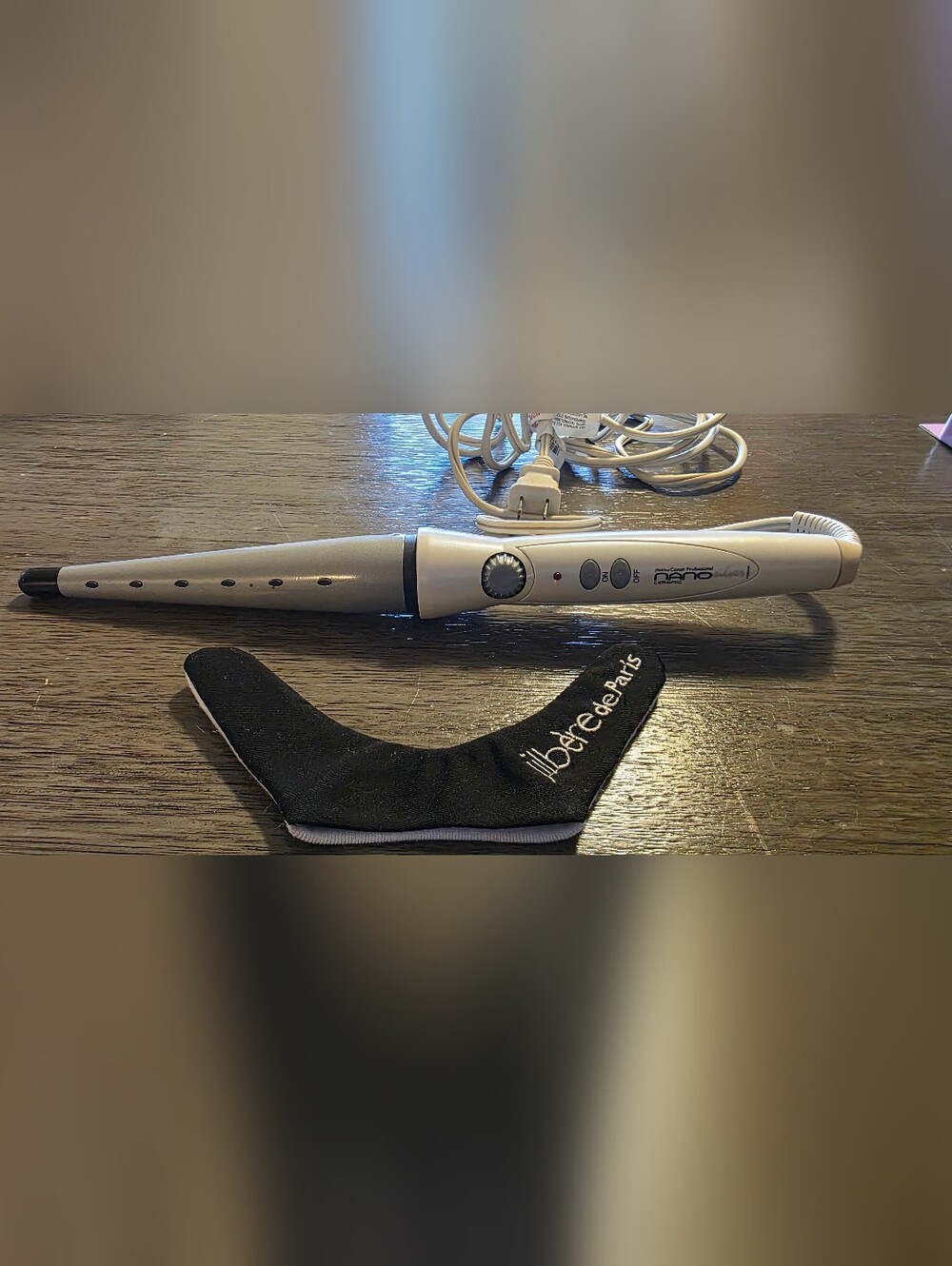 Jilbere Conair Pro Nano Silver Ceramic Tapered Curling Wand + Glove